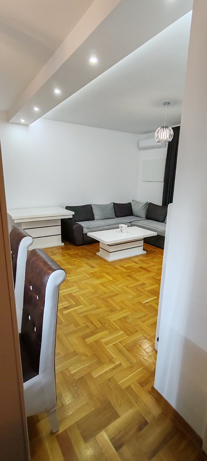 izdavanje dvosobnog stana u Zemunu - slika 2