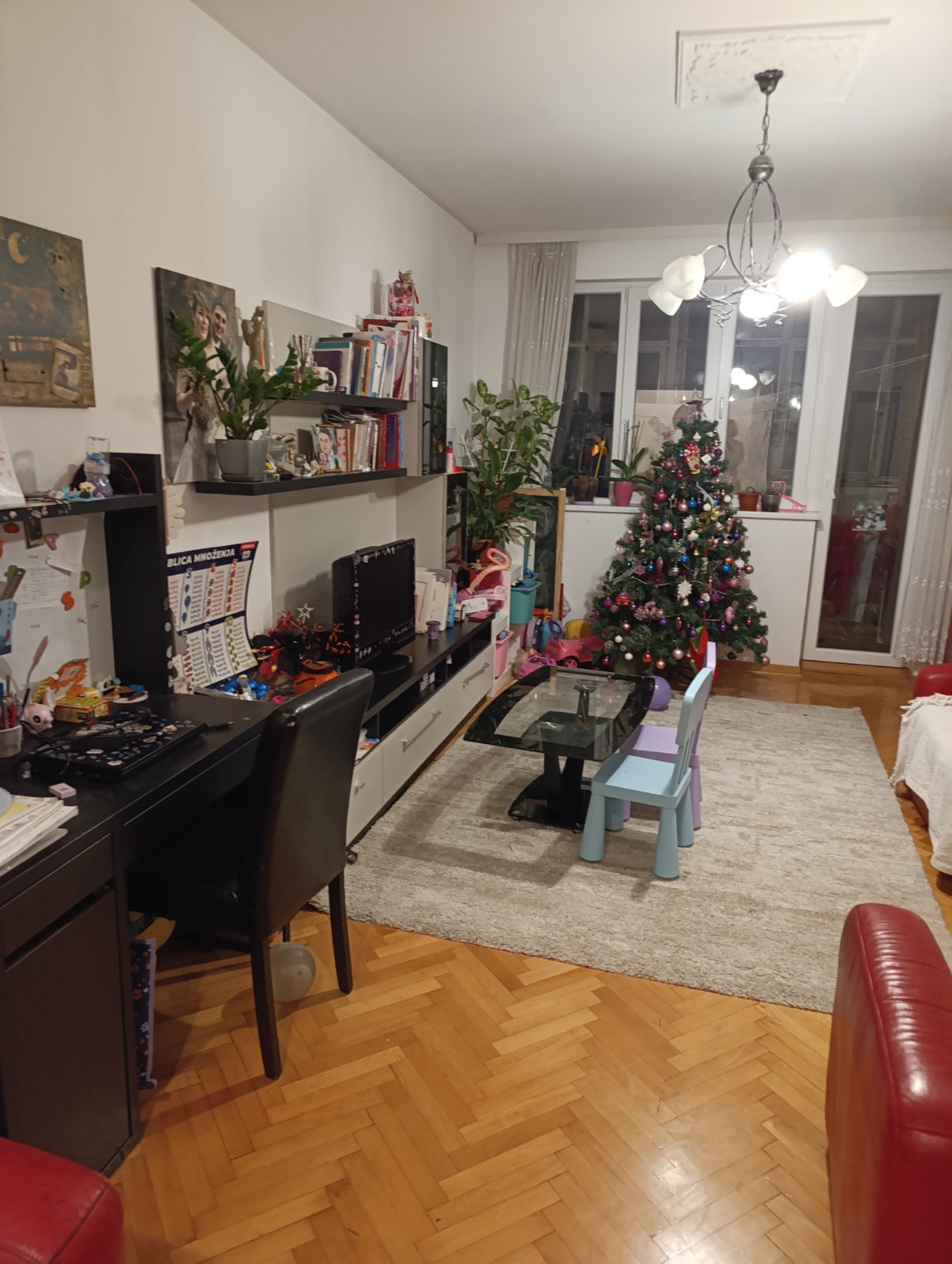 Prodaja 3.0 stana na Karaburmi - slika 2