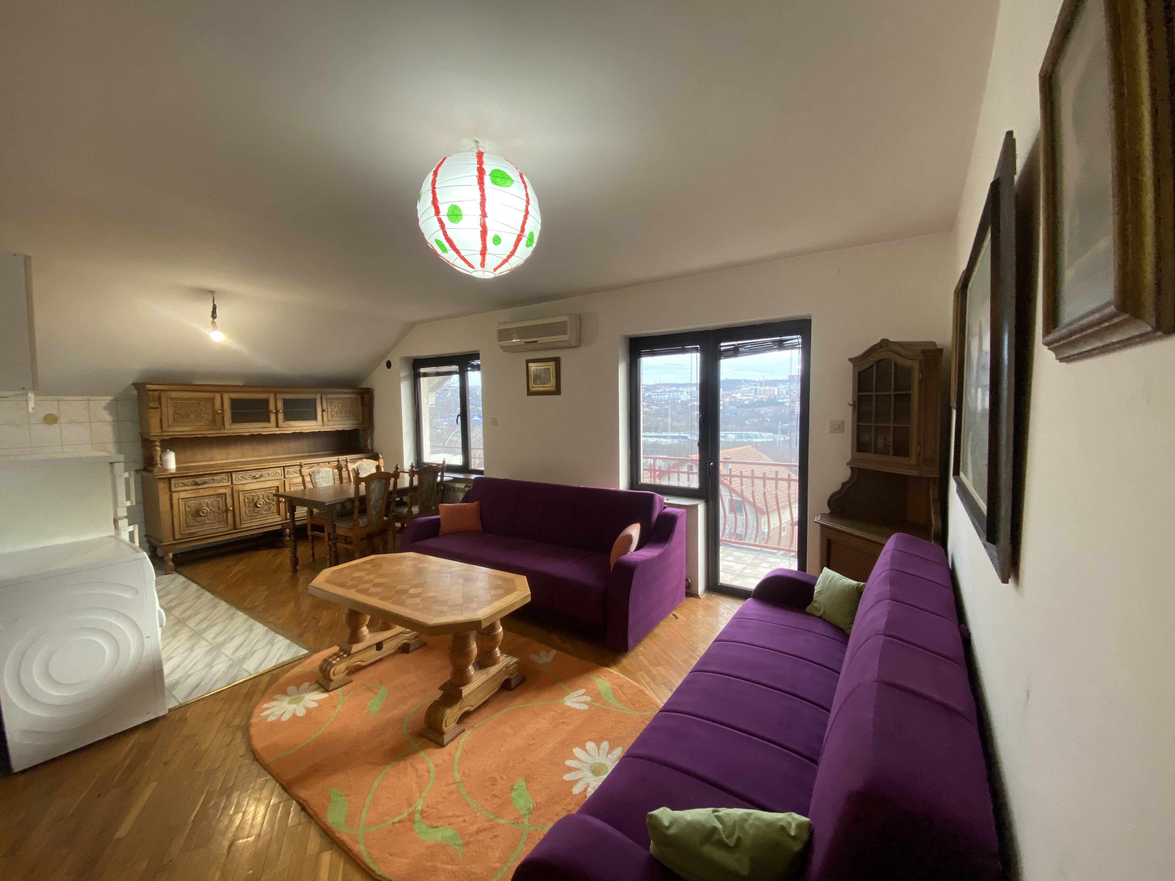 Dvosoban stan sa parking mestom - slika 2