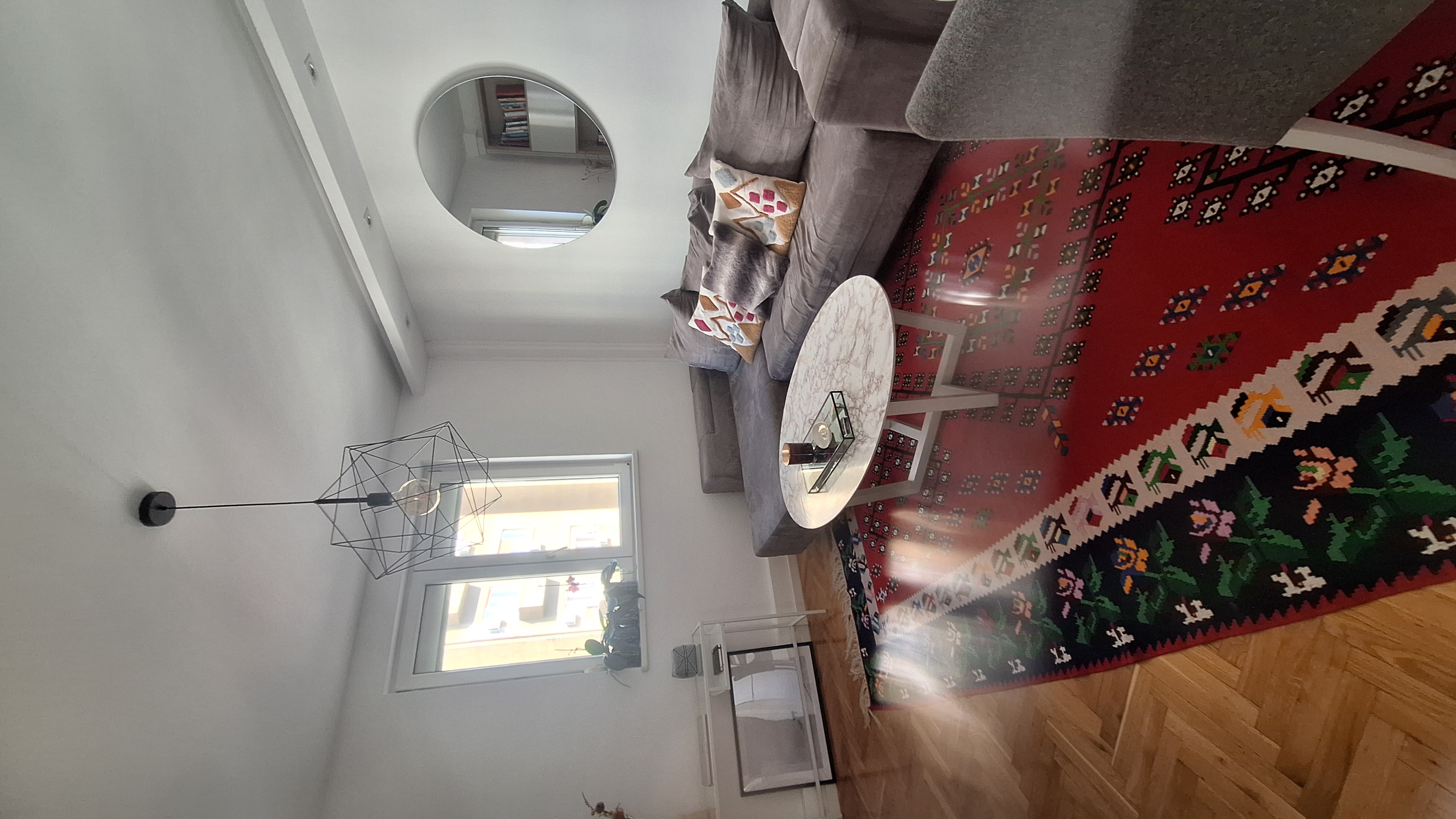 Sređen dvosoban stan u Pop Lukinoj - slika 2