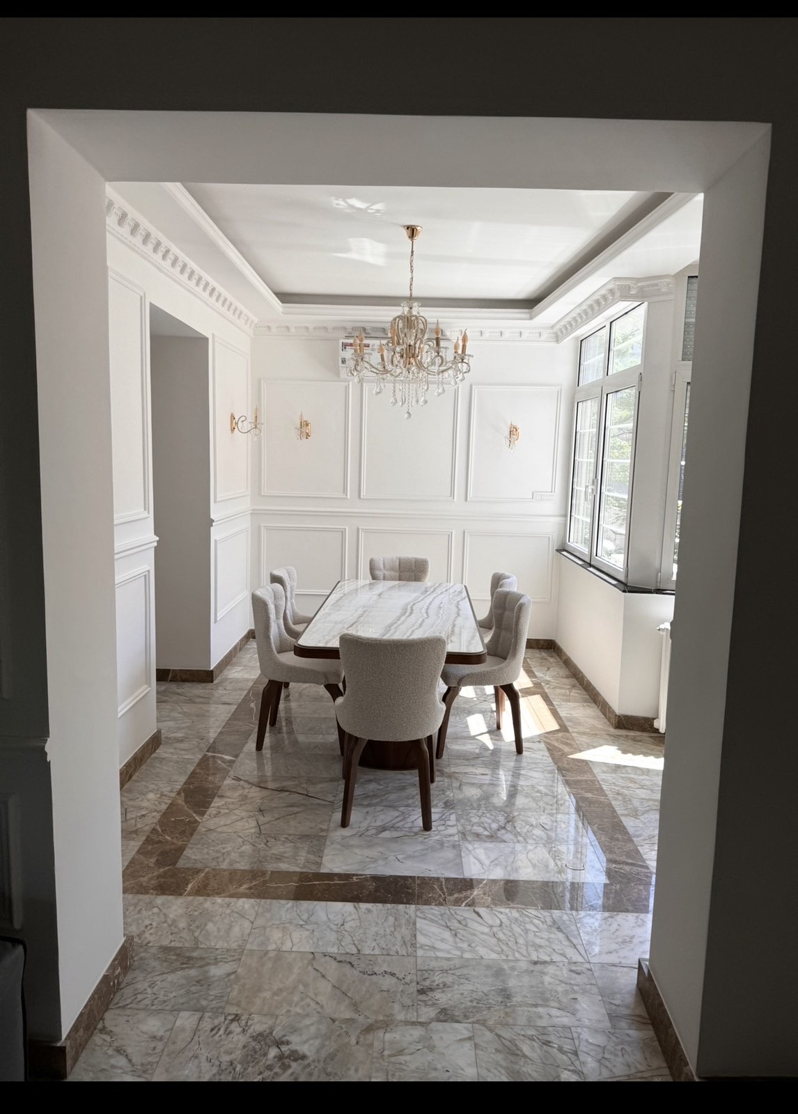 Salonski stan idealan kao poslovni prostor - slika 2