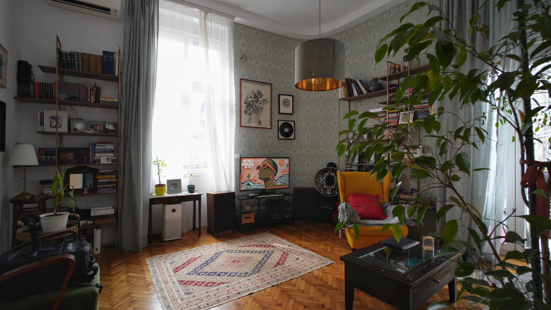 Salonski stan u ulici Strahinjića Bana  - slika 2