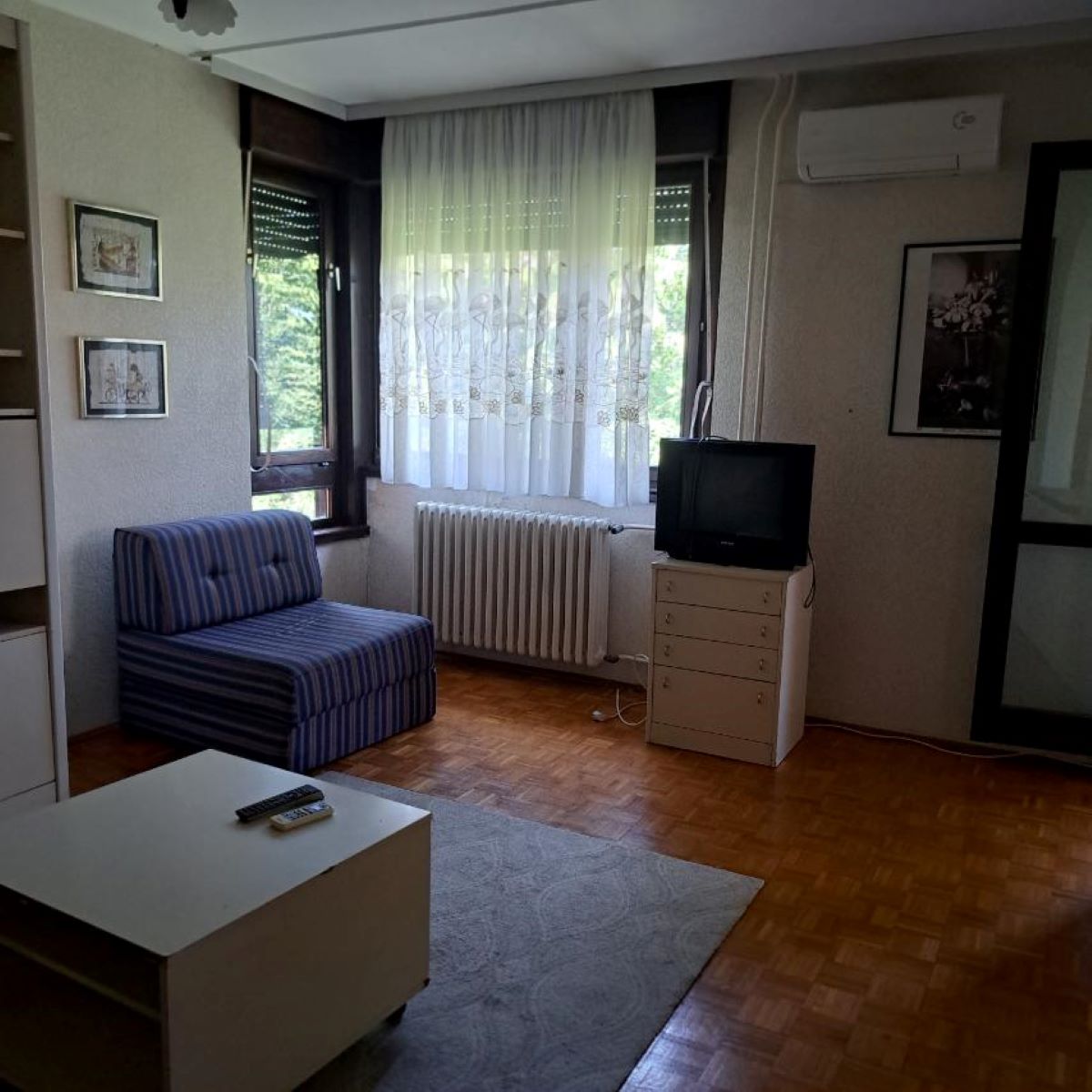 Izdajemo 2.0 stan Višnjički venac - slika 2