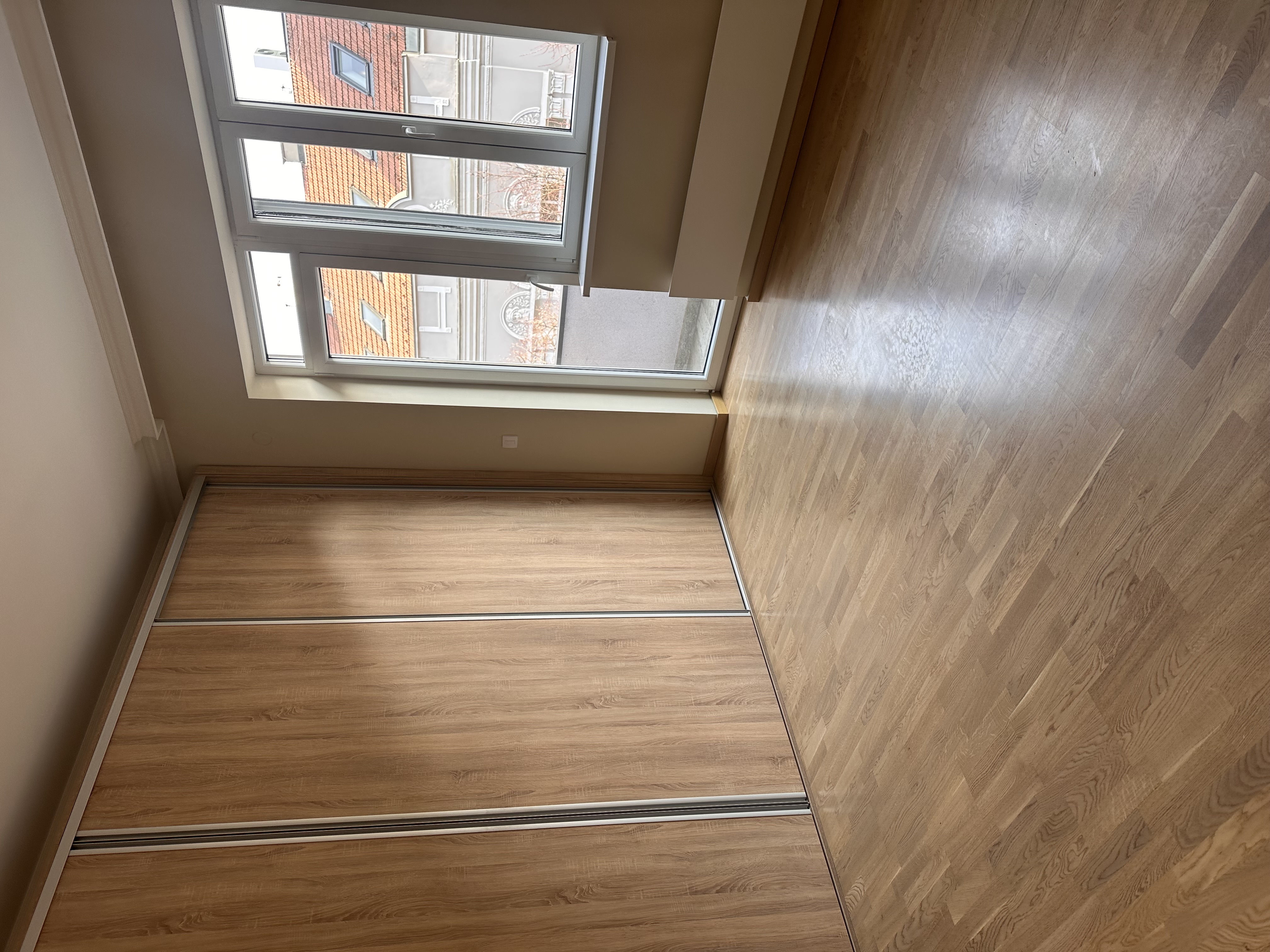 Trosoban salonski stan u Strahinjica Bana - slika 2