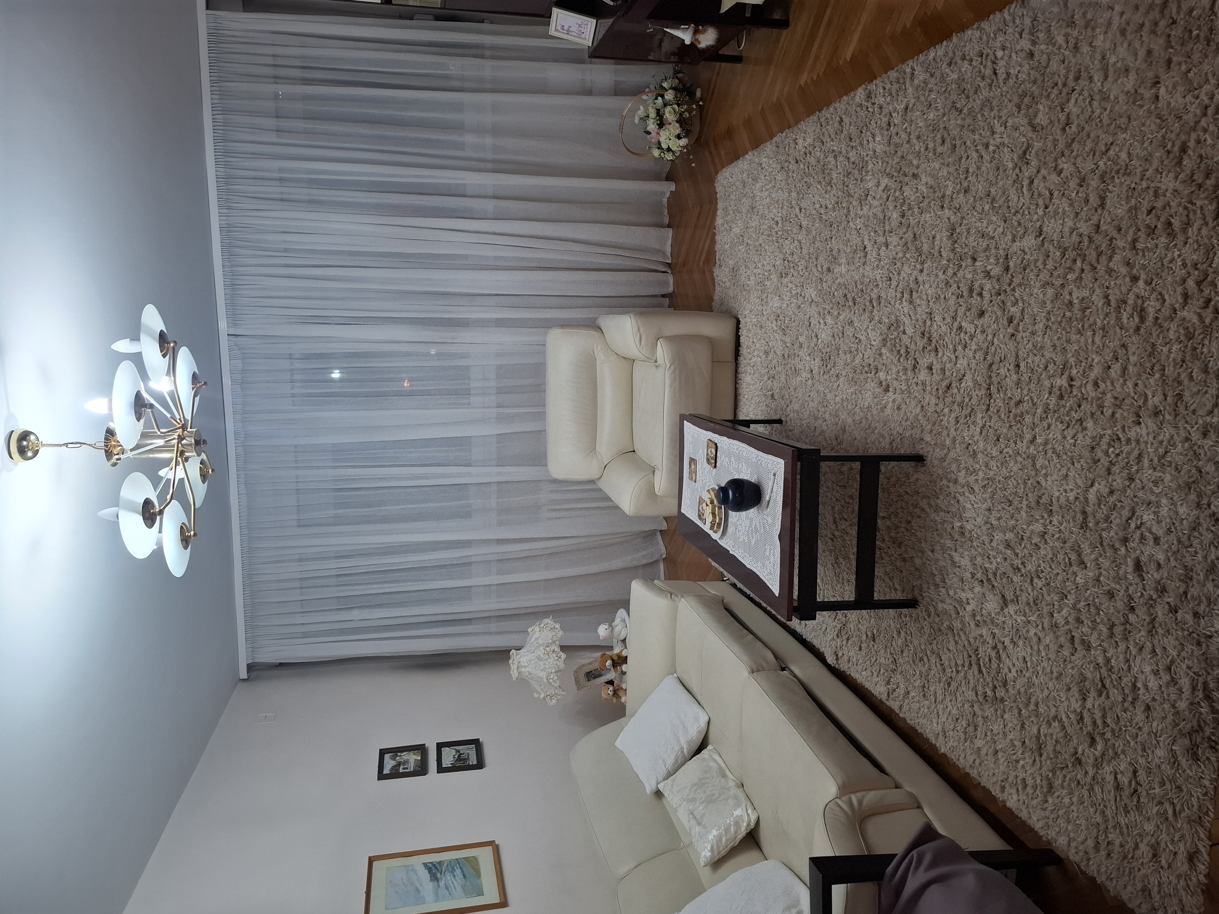 Sjajan 3.0 stan u srcu Novog Beograda. - slika 2