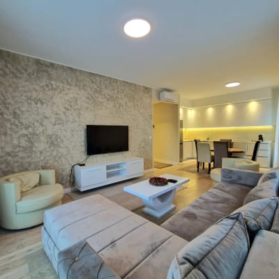 Prodaja trosoban stan Beograd na vodi, Savski Venac 82m²