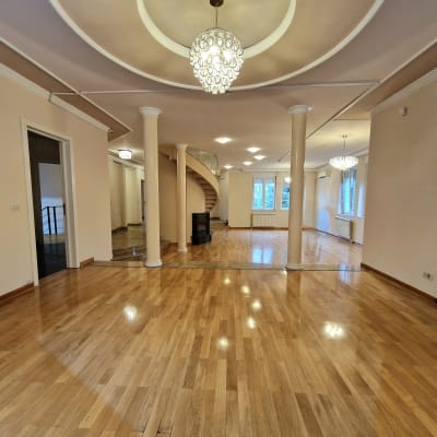 Prodaja 9-soban stan Stadion Crvene zvezde, Savski Venac 634m²