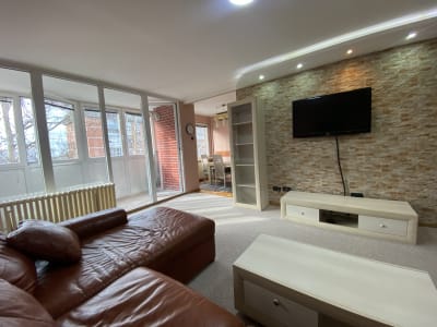 Izdavanje trosoban stan Zvezdara 85m²