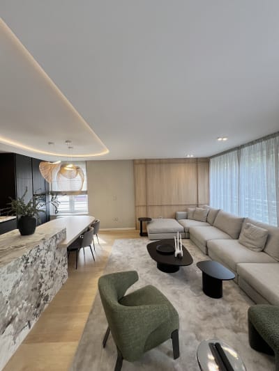 Izdavanje četvorosoban stan Dedinje, Savski Venac 134m²