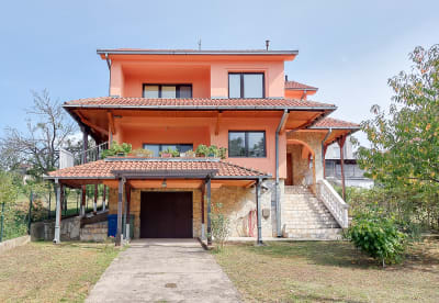 Prodaja 5-soban stan Sremčica , Čukarica 295m²
