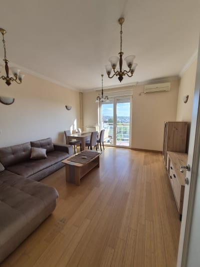 Izdavanje dvosoban stan Bulevar kralja Aleksandra, Zvezdara 50m²