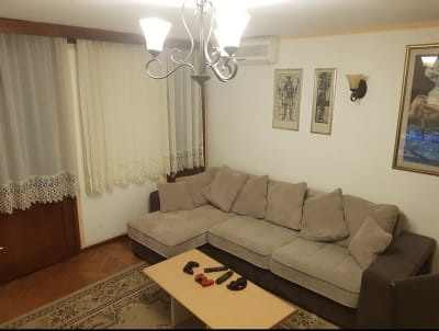 Izdavanje trosoban stan Beograd 75m²