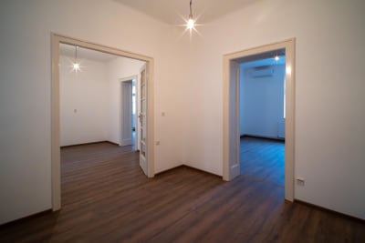Izdavanje 5-soban stan Zvezdara 120m²