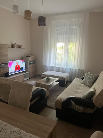 Izdavanje 1.5-soban stan Stari Grad opština 40m²