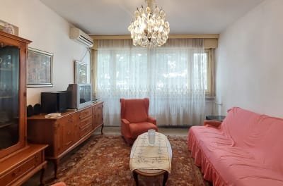Izdavanje trosoban stan Hotel Jugoslavija, Novi Beograd 75m²