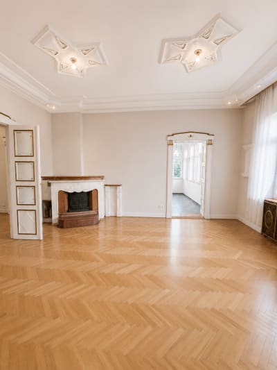 Izdavanje 5-soban stan Vračar 130m²