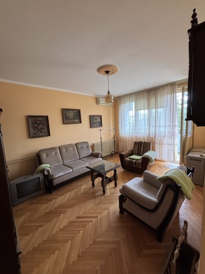 Izdavanje dvosoban stan Karaburma, Palilula 62m²