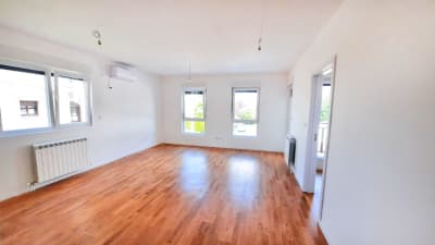 Prodaja 2.5-soban stan Medaković 3, Zvezdara 60m²