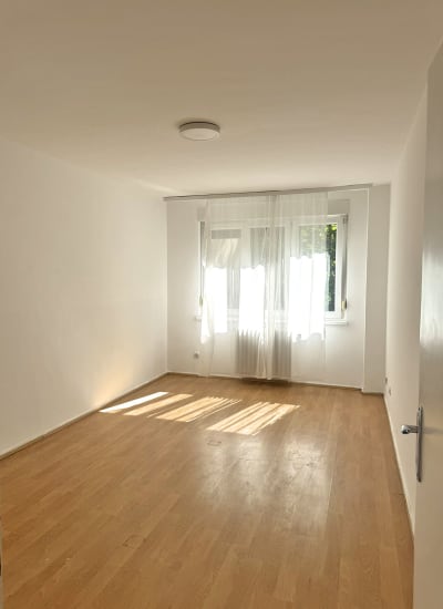 Izdavanje 2.5-soban stan Poštanska štedionica, Palilula 57m²