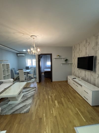 Izdavanje dvosoban stan Vukov Spomenik, Zvezdara 50m²