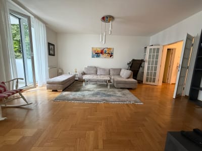 Izdavanje trosoban stan Hram Svetog Save, Vračar 106m²