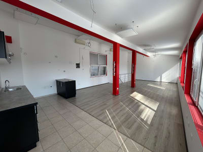 Izdavanje 6-soban stan Bulbulder, Zvezdara 580m²