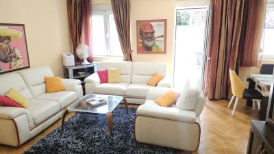 Izdavanje četvorosoban stan Čukarica 107m²