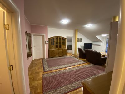 Izdavanje četvorosoban stan Cvetkova Pijaca, Zvezdara opština 105m²