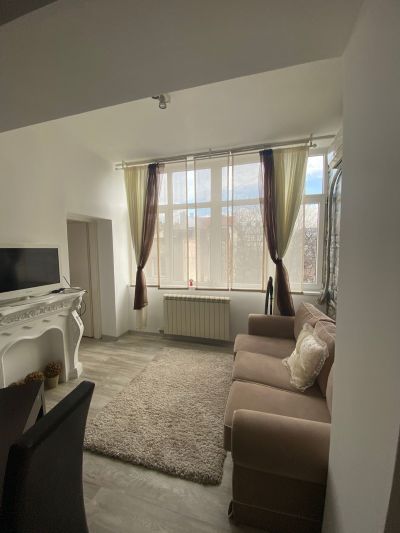 Izdavanje 1.5-soban stan Slavija, Vračar 36m²