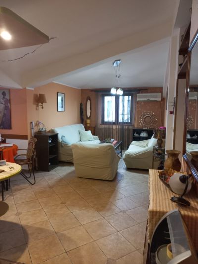 Izdavanje trosoban stan Vračar 60m²