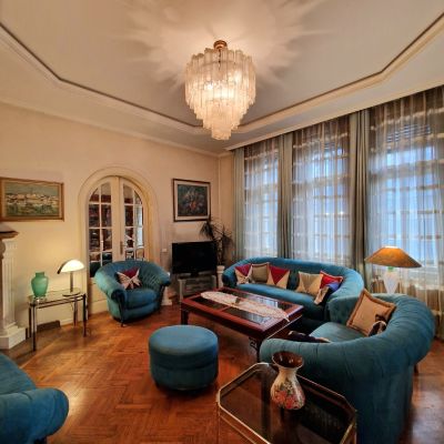 Prodaja 6-soban stan Saborna crkva, Stari Grad 172m²