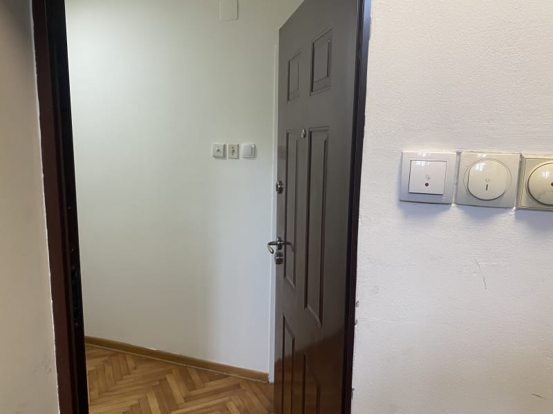 Dvosoban stan na Vozdovcu - slika 2
