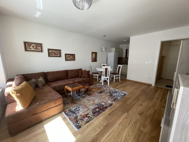 Dvosoban stan u Bulevara Heroja sa Kosara - slika 2