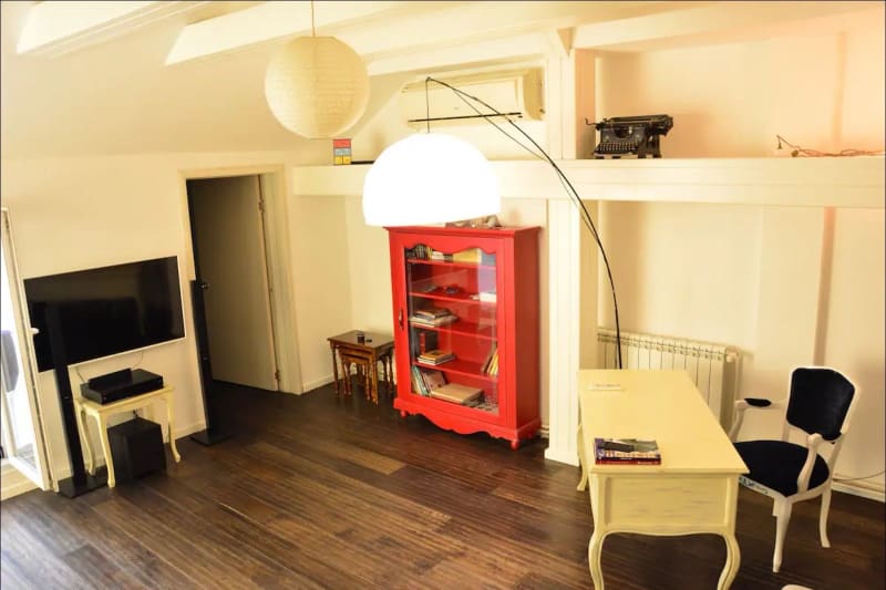  Trosoban stan sa terasom u porodičnoj vili – Topolska, Vračar - slika 2