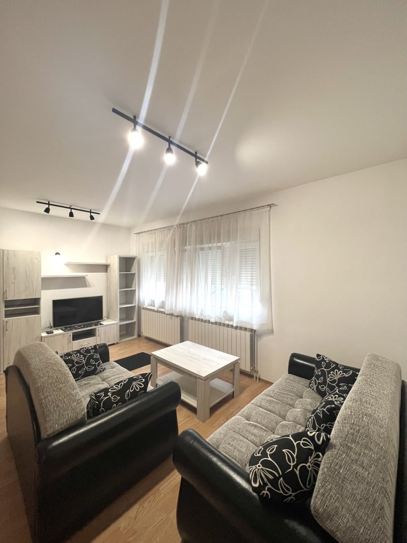 Izdajemo 3.0 stan na Zvezdari - slika 1