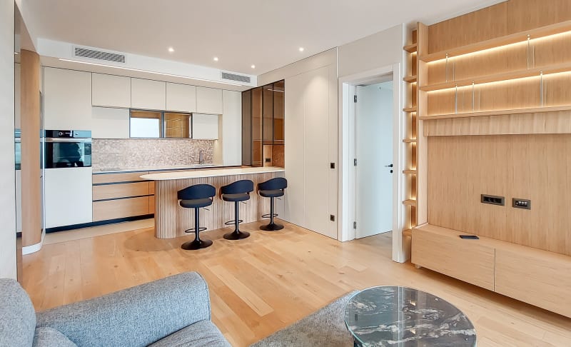 Izdajemo trosoban stan u Novom Dorćolu sa garažnim mestom - slika 2