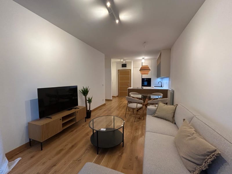 Prvo Izdavanje, Vozdove Kapije Dvosoban  - slika 2