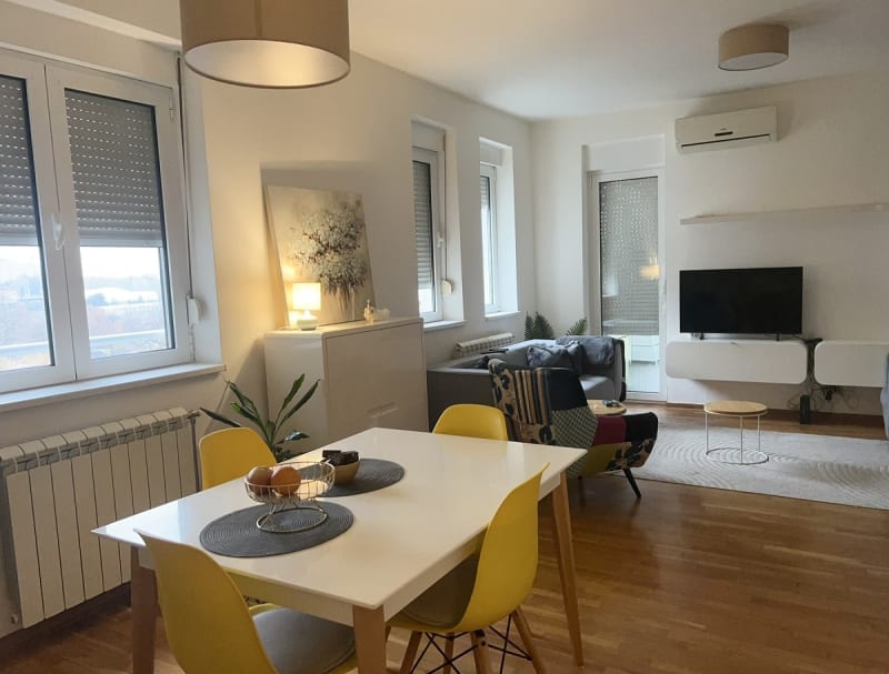 Prodajemo trosoban stan, Autokomanda, 70m² - slika 1