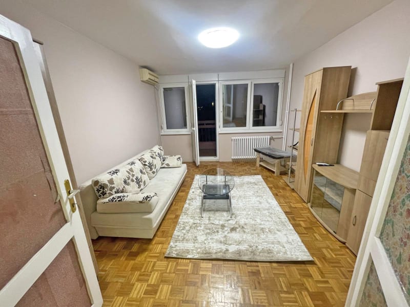 Dvosoban namešten stan, Blok 70A - slika 2