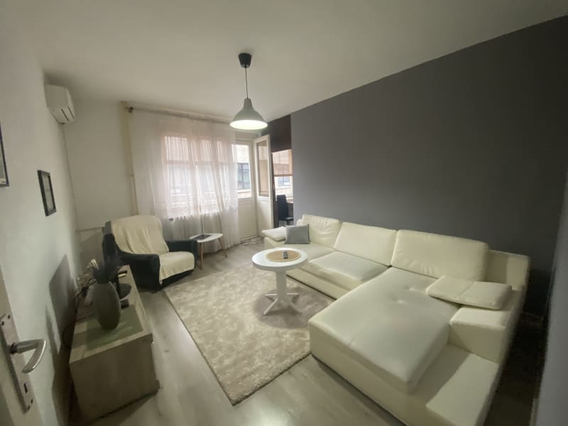 Izdaje se dvosoban stan 50 m² – Palata pravde - slika 1