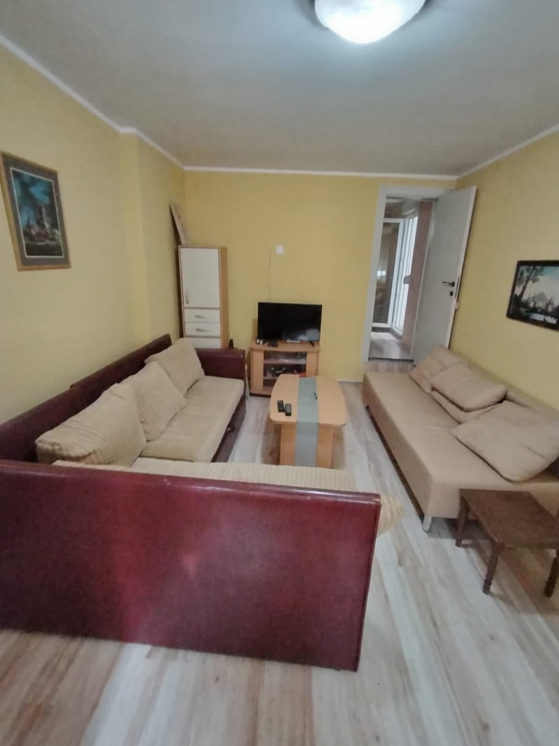 Jednoiposoban stan na Belim vodama - slika 1