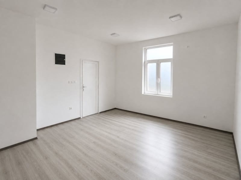 Multifunkcionalni objekat od 580 m²  - slika 1