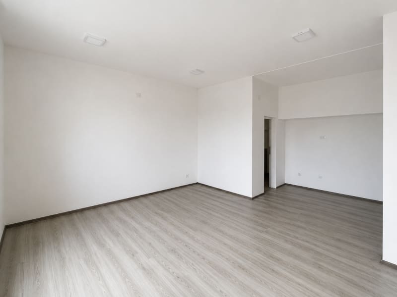 Multifunkcionalni objekat od 580 m²  - slika 2