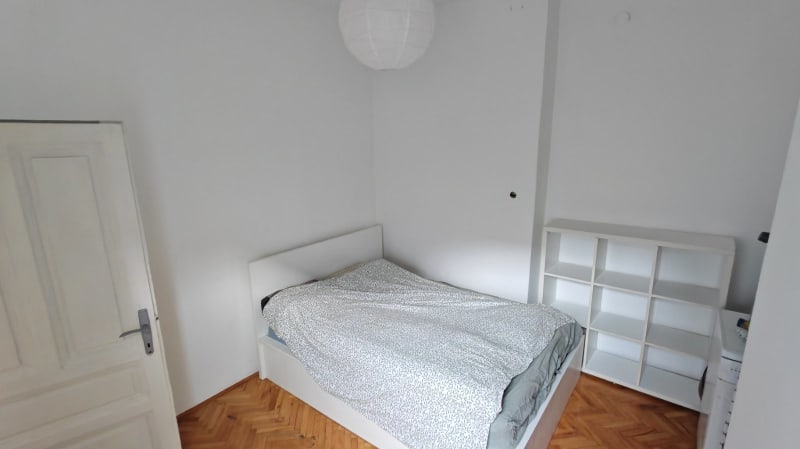 Izdajemo trosoban stan u Savamaloj - slika 2