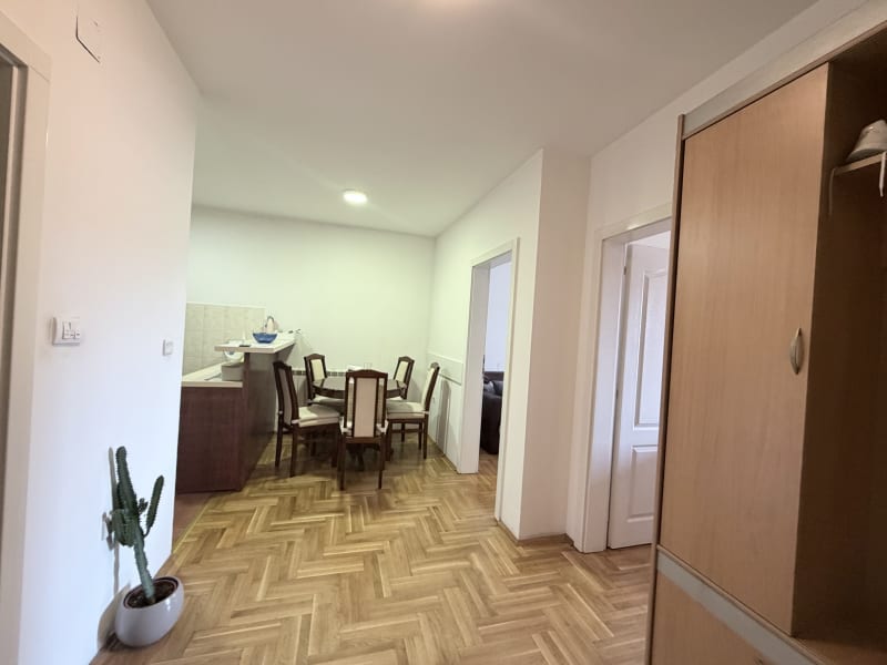 Prodaja, 2,5 stana sa garazom na Lekinom brdu - slika 2