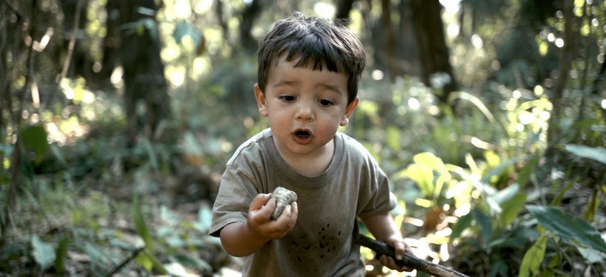 детска игра с подръчни материали