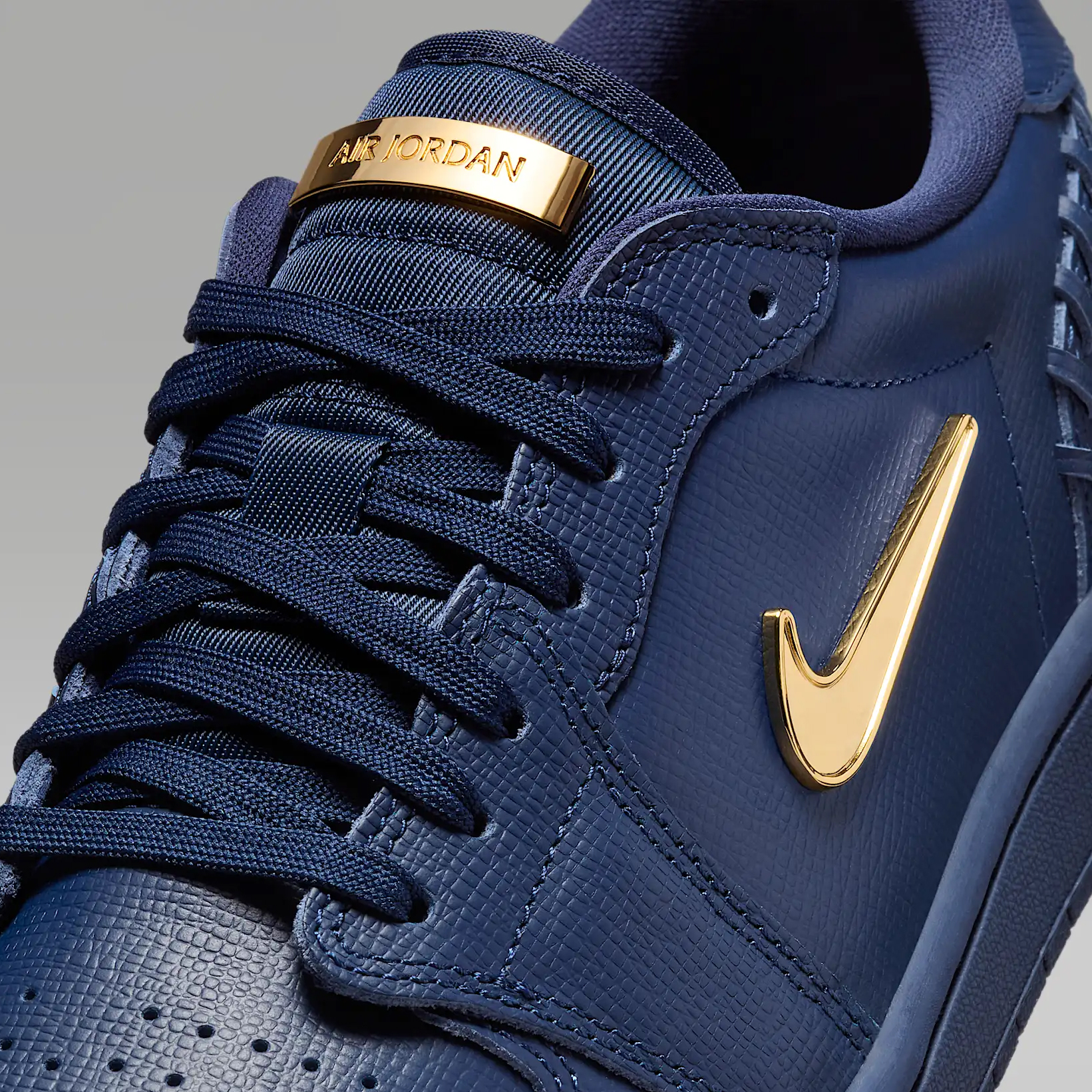 Giày Sneaker Nike Air Jordan 1 Low Method of Make – Midnight Navy Metallic Gold FN5032-400 - Ảnh 5