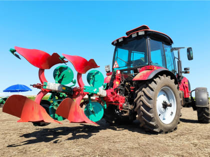 Пахарь из Минусинского района стал лучшим на краевом конкурсе профмастерства