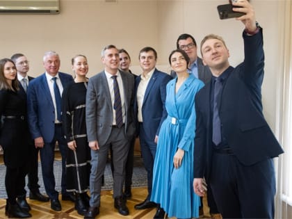 Депутаты Заксобрания Красноярского края обсудили меры поддержки молодых ученых