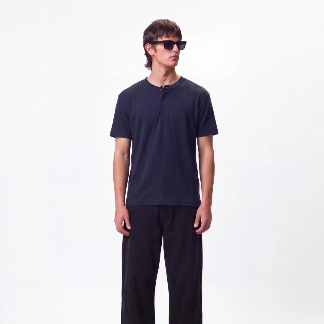Henley Fitted Tee Kaos Polos Lengan Pendek Knitwear Stretch